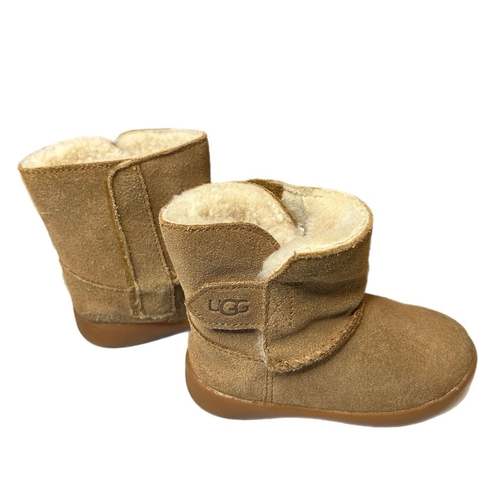 Toddler UGG Boots - Picture 6 of 15